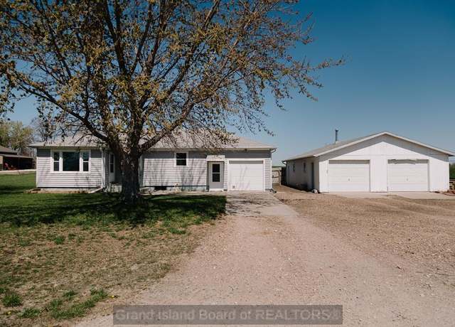 Property at 102 Howard Ave, St. Paul, NE 68873, 2 beds, 2 baths