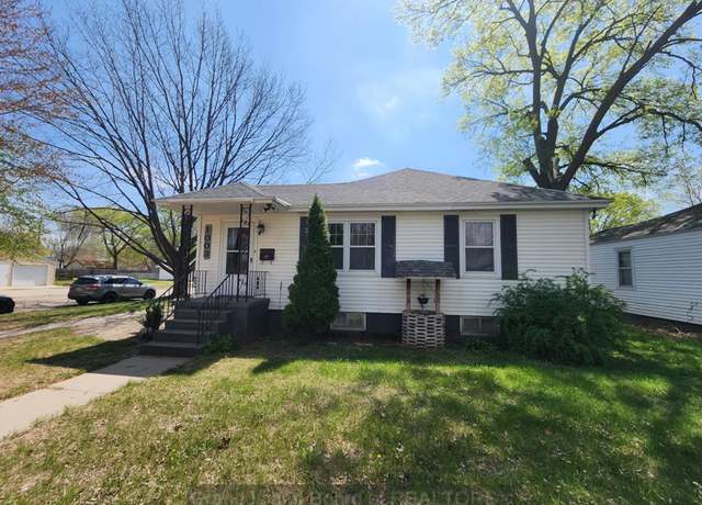Property at 1003 W 7th St, Grand Island, NE 68801, 2 beds, 2 baths