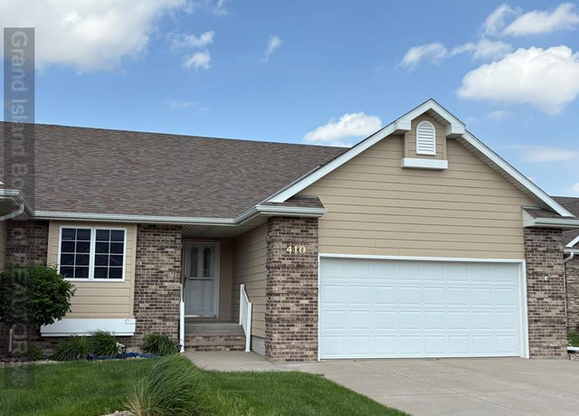 Property at 410 Rosewood Cir, Grand Island, NE 68803, 3 beds, 3 baths