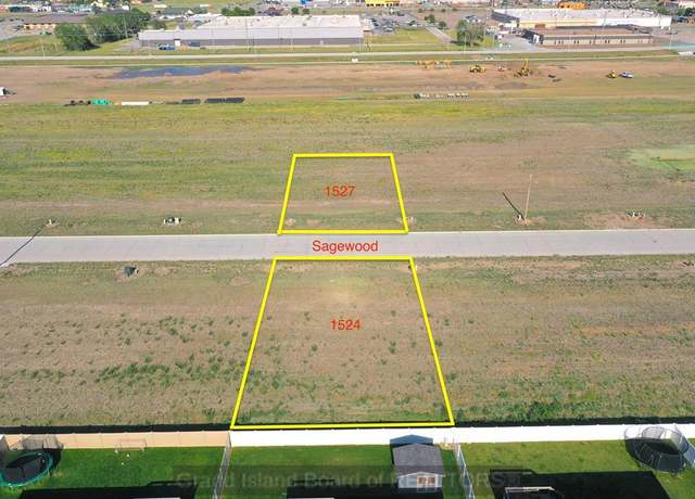 Property at 1524 Sagewood Ave, Grand Island, NE 68803
