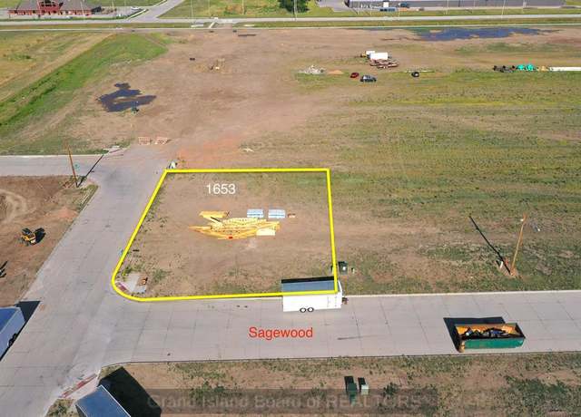 Property at 1653 Sagewood Ave, Grand Island, NE 68803