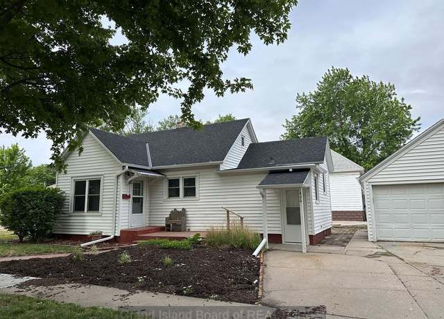 Property at 420 S Madison St, Grand Island, NE 68801, 2 beds, 1 bath
