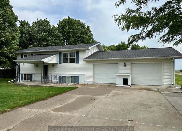 Property at 4006 Roth Rd, Grand Island, NE 68803, 3 beds, 2 baths