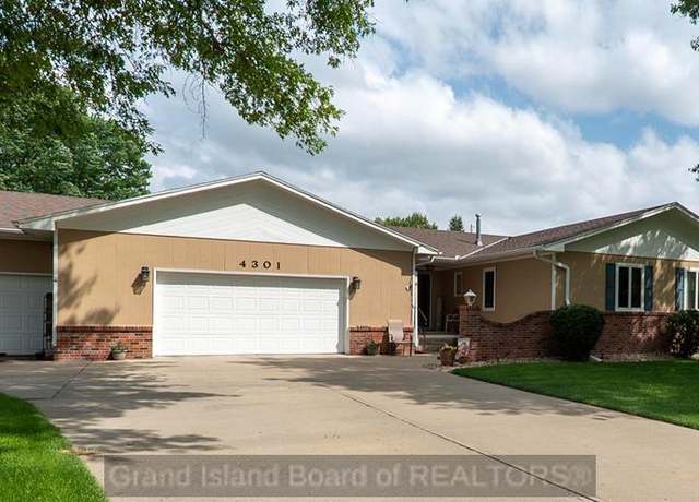 Property at 4301 Stratford Pl, Grand Island, NE 68803, 3 beds, 3 baths