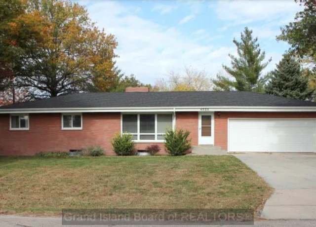 Property at 4020 Mason Ave, Grand Island, NE 68803, 3 beds, 2 baths