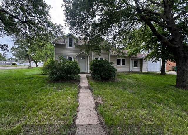 Property at 1806 N Broadwell Ave, Grand Island, NE 68803, 4 beds, 2 baths