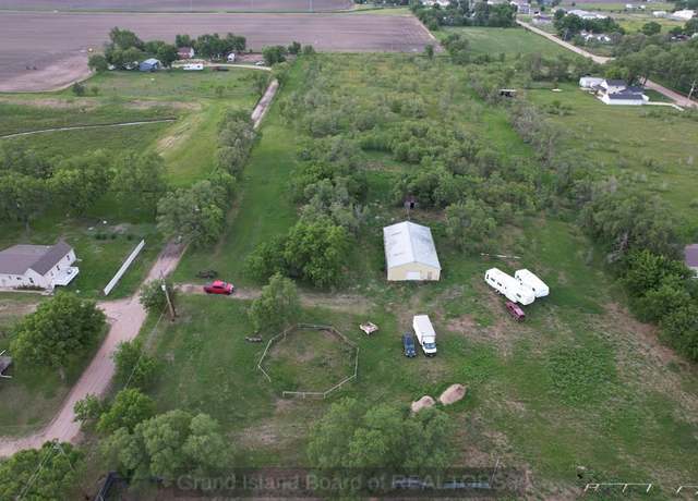 Property at 1523 E 8th St, Grand Island, NE 68801