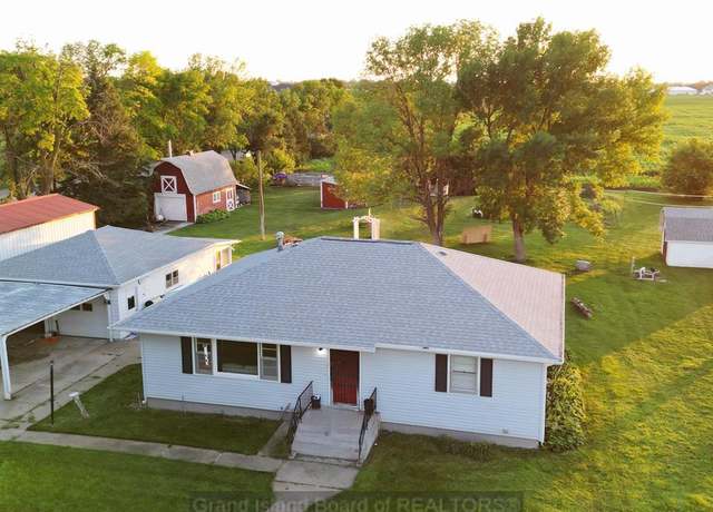 Property at 1104 N Gunbarrel Rd, Grand Island, NE 68801, 3 beds, 1 bath