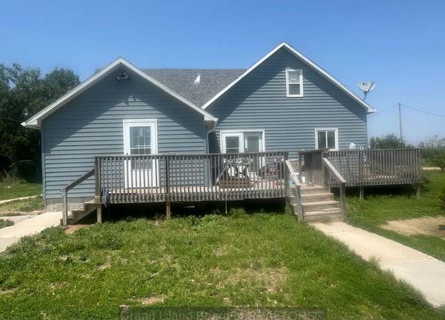 Property at 5740 N Bluff Center Rd, Cairo, NE 68824, 3 beds, 1 bath