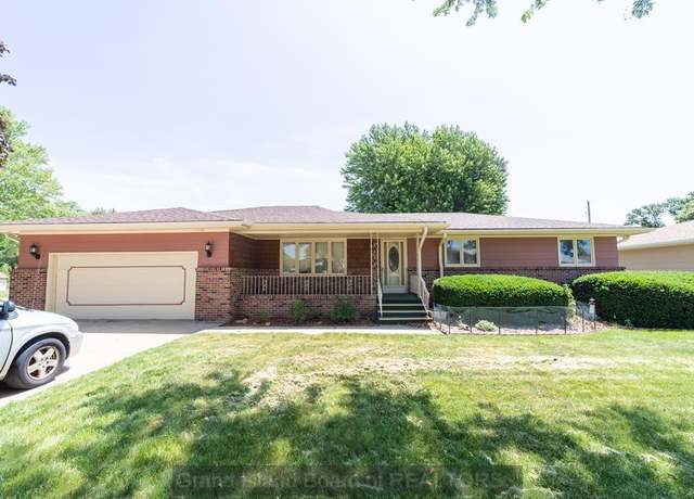 Property at 1323 N Lafayette, Grand Island, NE 68803, 3 beds, 3 baths
