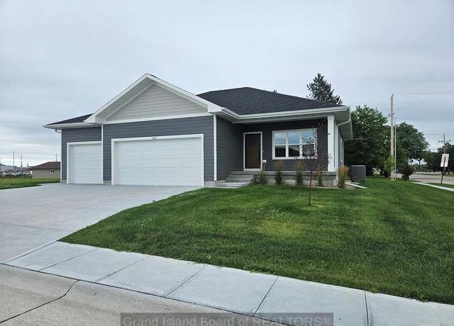 Property at 661 Root St, Grand Island, NE 68801, 3 beds, 2 baths