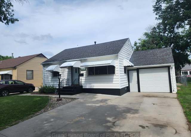 Property at 1719 N Park Ave, Grand Island, NE 68803, 4 beds, 1 bath