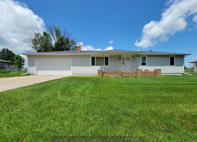 Property at 4252 Utah Ave, Grand Island, NE 68803, 3 beds, 2 baths