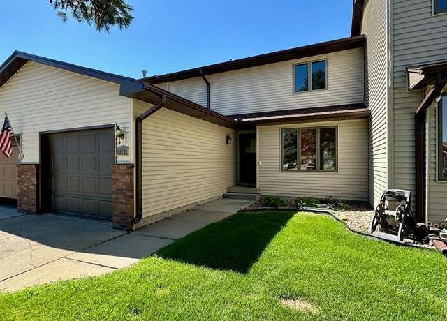 Property at 711 Church Rd, Grand Island, NE 68801, 2 beds, 2.5 baths