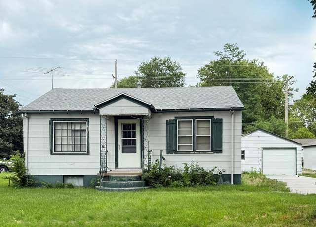 Property at 243 N Boggs Ave, Grand Island, NE 68803, 1 bed, 1.5 baths