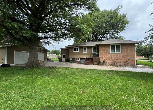 Property at 1720 N Kruse Ave, Grand Island, NE 68803, 3 beds, 2 baths