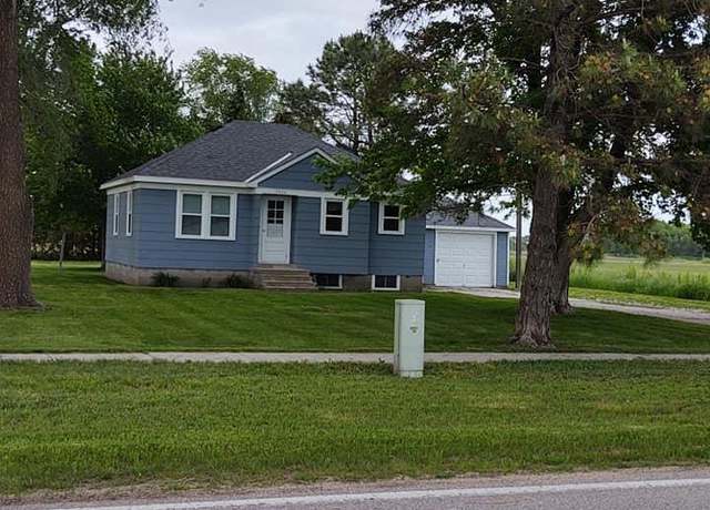 Property at 2924 E Seedling Mile Rd, Grand Island, NE 68801, 2 beds, 1.5 baths