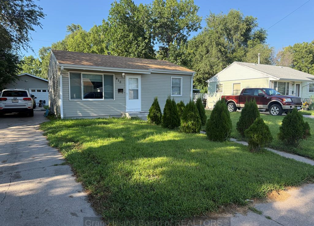 Property at 416 Hall St, Grand Island, NE 68801, 2 beds, 1 bath