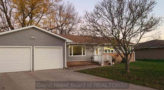 Photo of 805 C St, Shelton, NE 68876