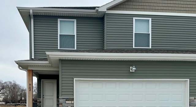 Photo of 962 E 19th St, Grand Island, NE 68801