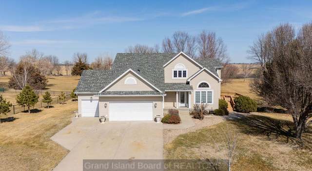 Photo of 512 Hillside Dr, Cairo, NE 68824