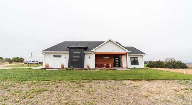 Photo of 696 8th Ave, St. Paul, NE 68873