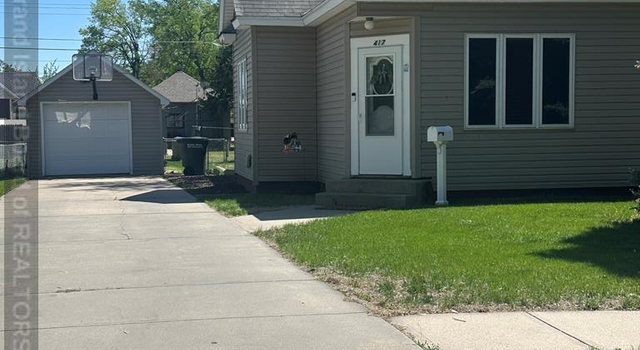 Photo of 417 W 12th St, Grand Island, NE 68801