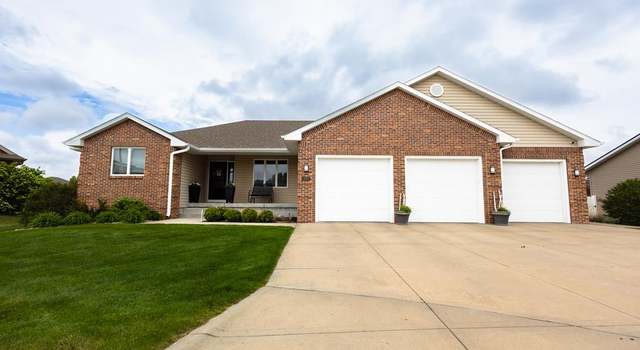 Photo of 3107 Bison Ct, Grand Island, NE 68803