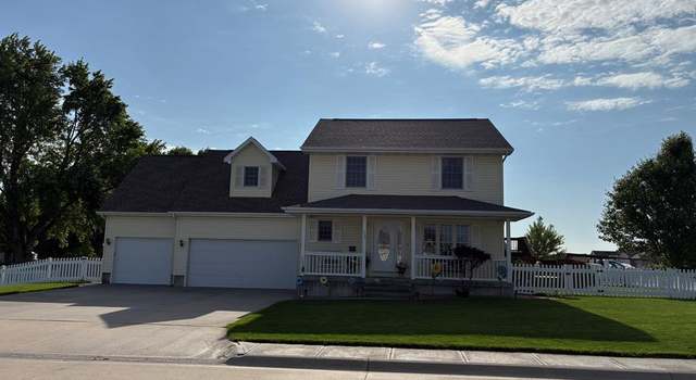 Photo of 1403 Morrison Dr, Grand Island, NE 68803