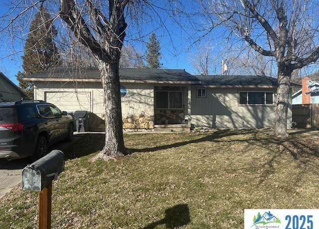 Property at 525 Wildwood Way Way, Susanville, CA 96130, 3 beds, 2 baths
