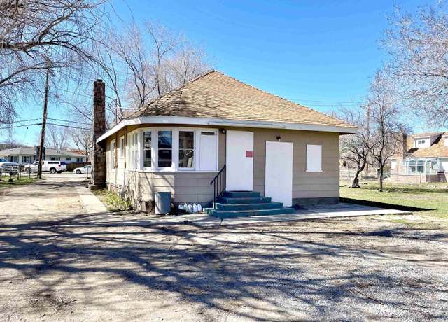 Property at 105 Russell Ave, Susanville, CA 96130, 2 beds, 2 baths