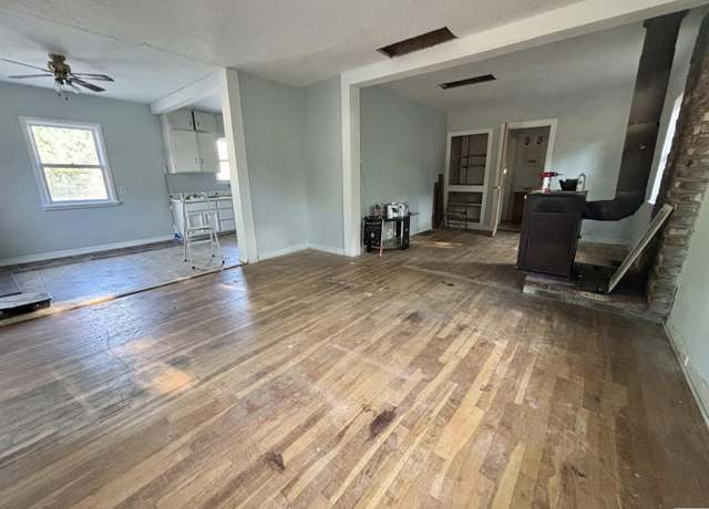 Property at 1418 Fourth St, Susanville, CA 96130, 2 beds, 1 bath