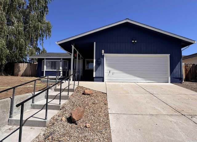 Property at 695 Cameron Way, Susanville, CA 96130, 3 beds, 2 baths