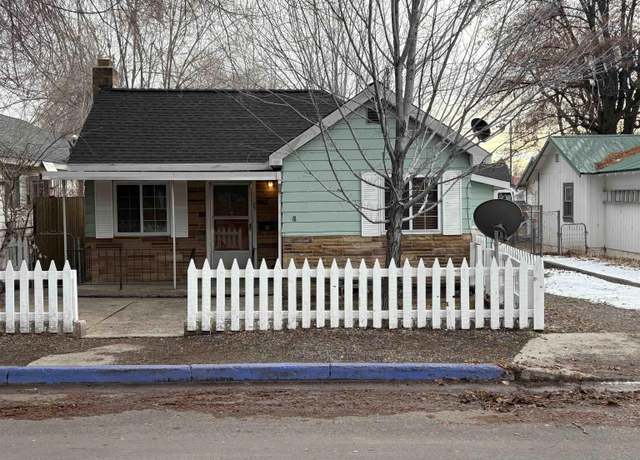 Property at 85 Foss St, Susanville, CA 96130, 2 beds, 1 bath