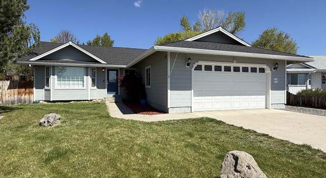 Photo of 25 Dawn Ct, Susanville, CA 96130