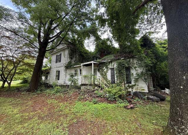 Property at 110 Whittle St, Chatham, VA 24531, 3 beds, 3 baths