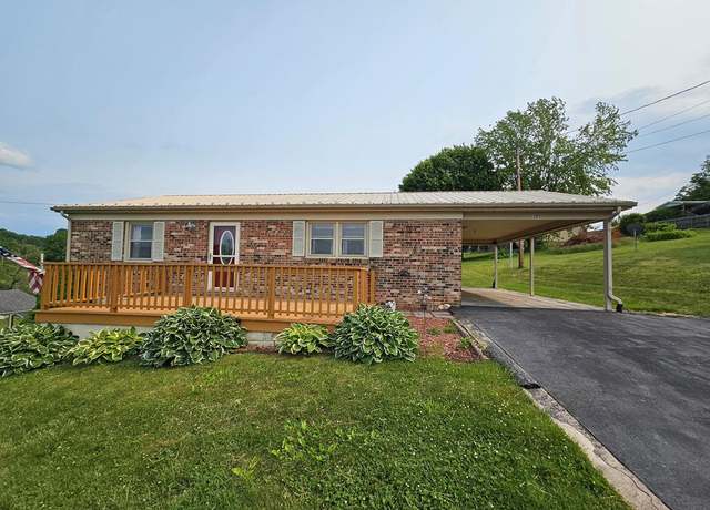Property at 127 Forest Ln, Galax, VA 24333, 3 beds, 1 bath