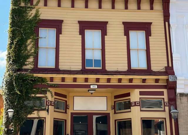 Property at 145 Main St, Tazewell, VA 24651, 2 beds, 2 baths