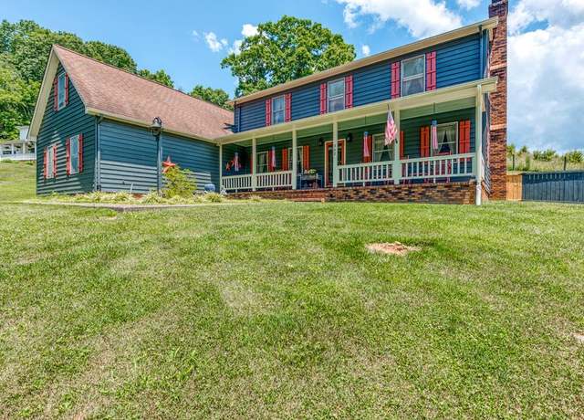 Property at 302 Campbell Dr, Saltville, VA 24370, 4 beds, 3 baths