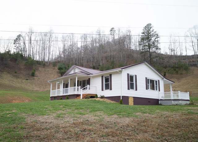 Property at 695 Perkins Hollow Rd, Cedar Bluff, VA 24609, 3 beds, 1.5 baths