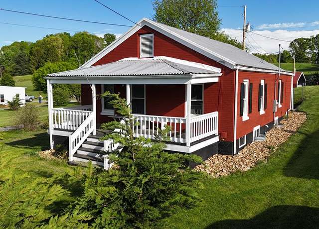 Property at 7107 W Lee Hwy, Rural Retreat, VA 24368, 3 beds, 2 baths