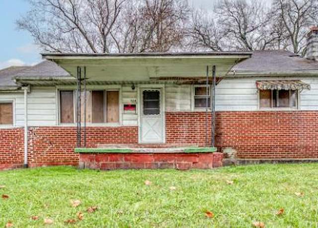 Property at 924 W Main St, Saltville, VA 24370, 3 beds, 1 bath