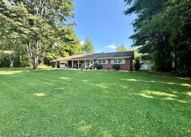 Property at 98 Foggy Top Ln, Galax, VA 24333, 3 beds, 2.5 baths