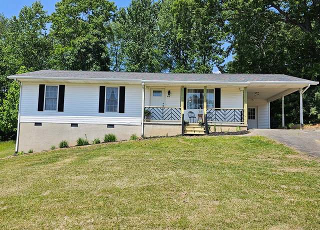 Property at 212 Middleton St, Galax, VA 24333, 3 beds, 2 baths