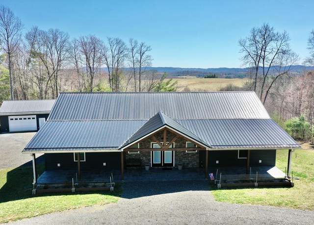 Property at 226 Pridemoore Rd, Galax, VA 24333, 4 beds, 3 baths