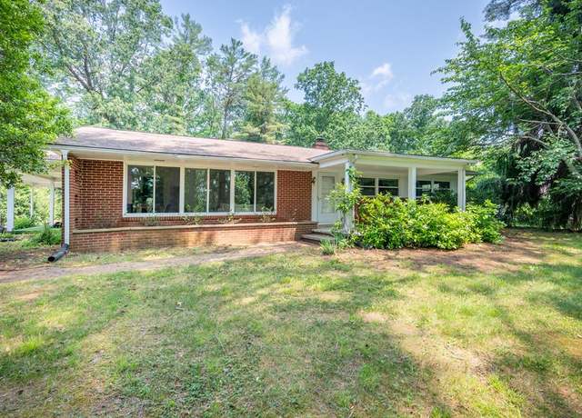 Property at 248 Terrace Ln, Galax, VA 24333, 3 beds, 3 baths