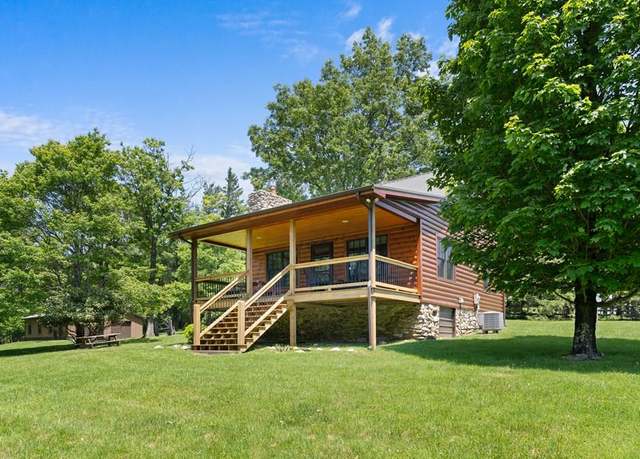 Property at 558 Pops Peak Rd, Fancy Gap, VA 24328, 3 beds, 2 baths