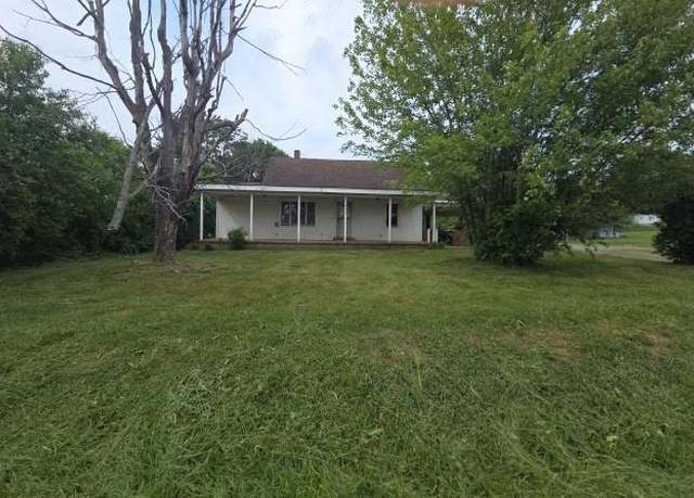 Property at 274 Beeline Dr, Galax, VA 24333, 4 beds, 1 bath