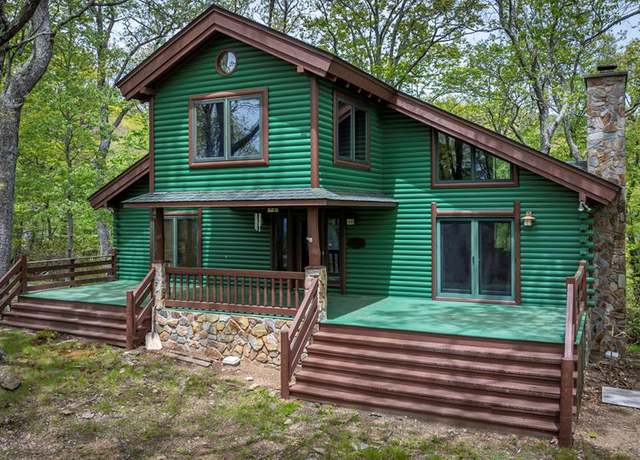 Property at 1742 Point Lookout Ln, Independence, VA 24348, 2 beds, 2.5 baths