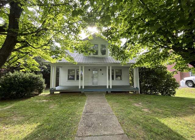 Property at 217 South Main St, Hillsville, VA 24343, 5 beds, 1.5 baths
